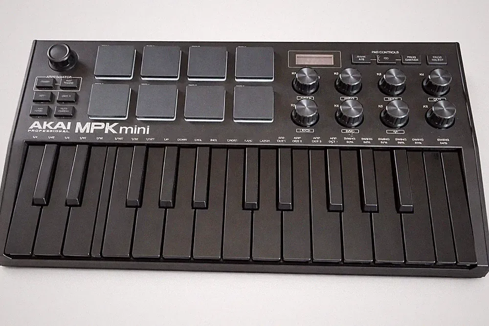 AKAI MPK Mini MIDI Keyboard Pioneer DDJ-SP1 DJ Controller Set Preowned Japan