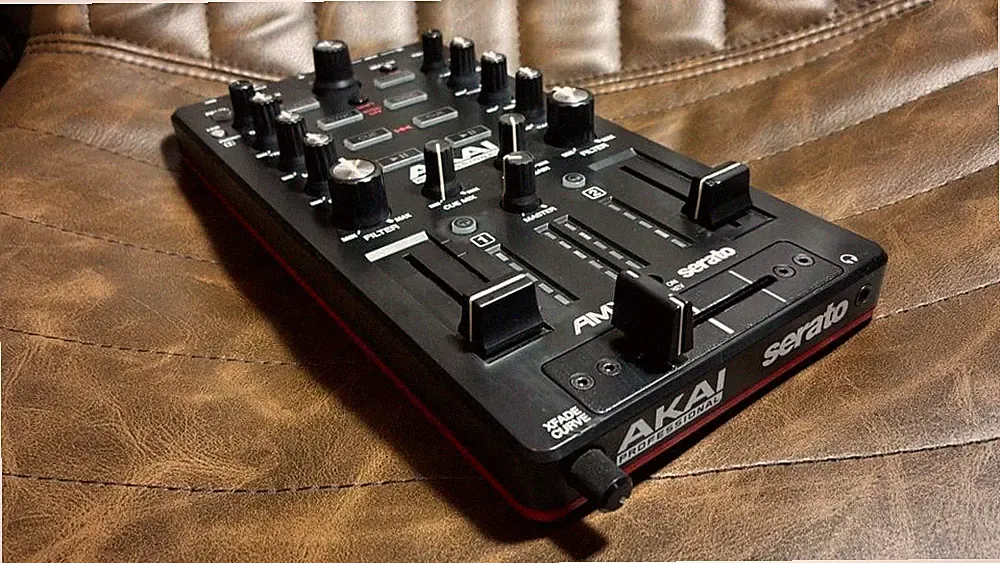 Akai Professional DJ Mixer