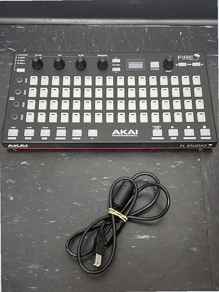 Akai Professional Fire FL Studio USB Midi Pad Performace Controlle (EZ5002703)