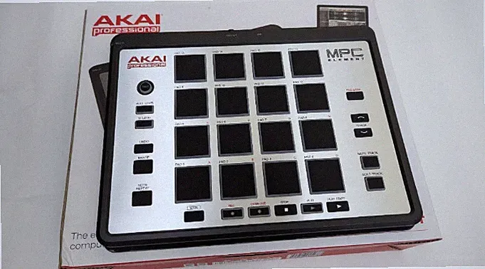 Akai Professional MPC Element DJ Sampler Pro Midi Control Pad Silver with BOX