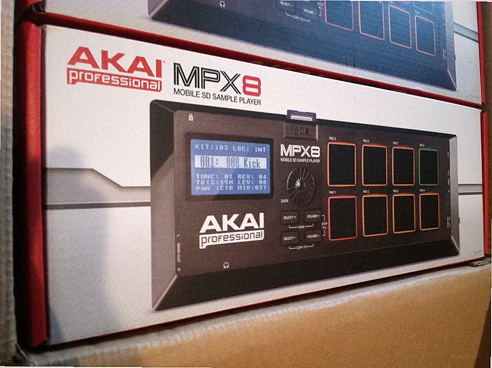 Akai Professional MPX8 MPX 8 SD CARD SAMPLE PLAYER CONTROLLER USB DJ //ARMENS//