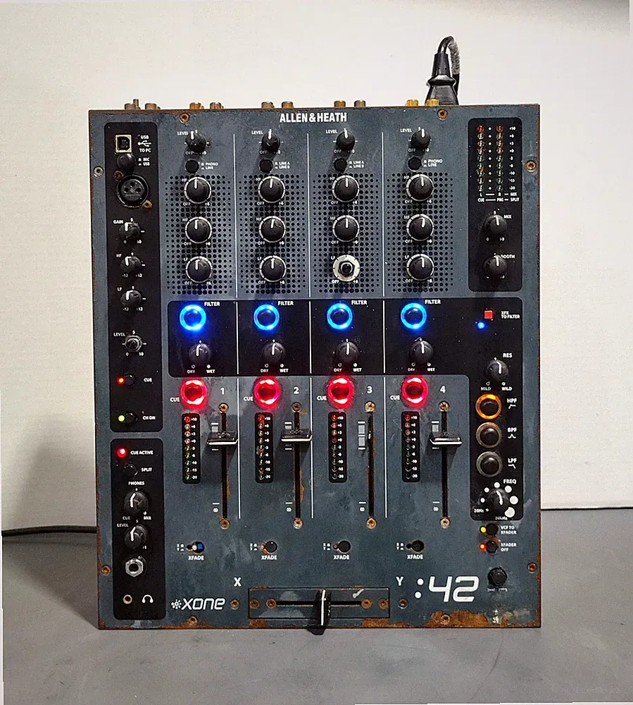 Allen & Heath DJ Mixer