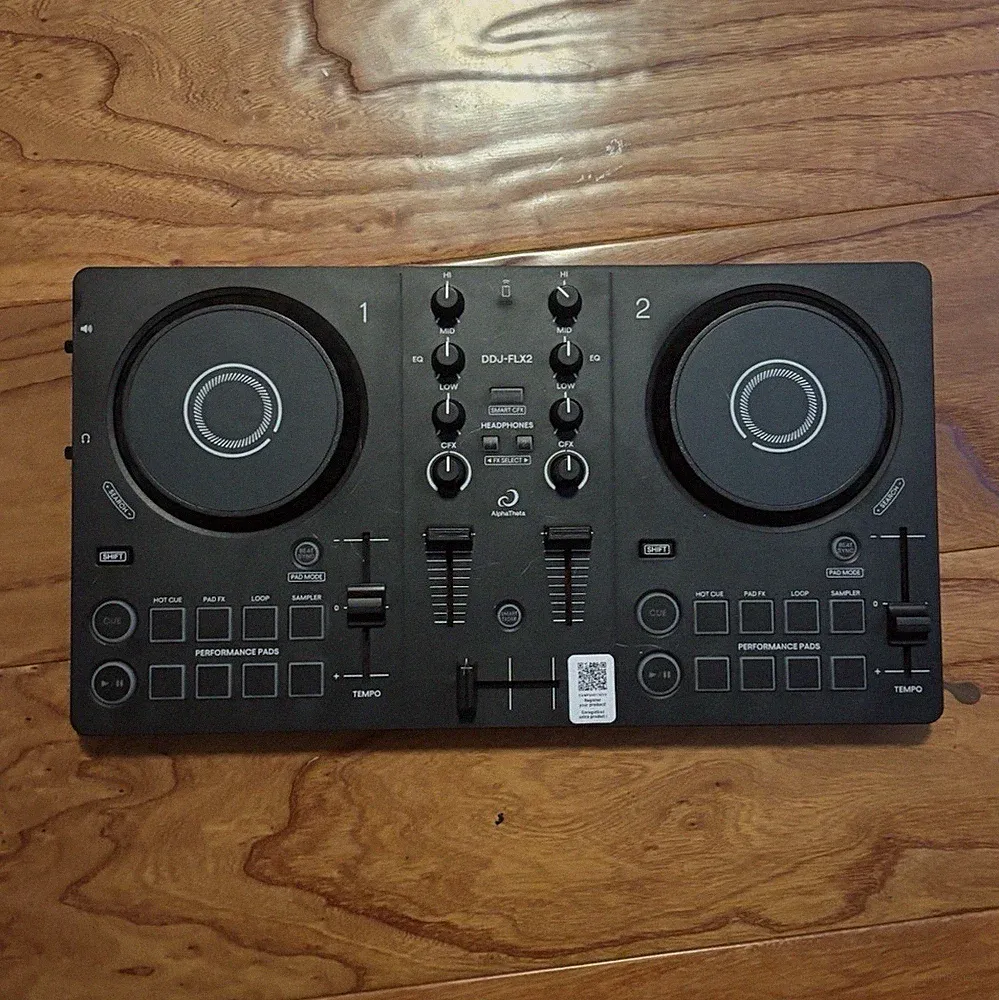 AlphaTheta DDJ-FLX2 Double Deck DJ Controller, Performance Pads, Loop/Sampler,...