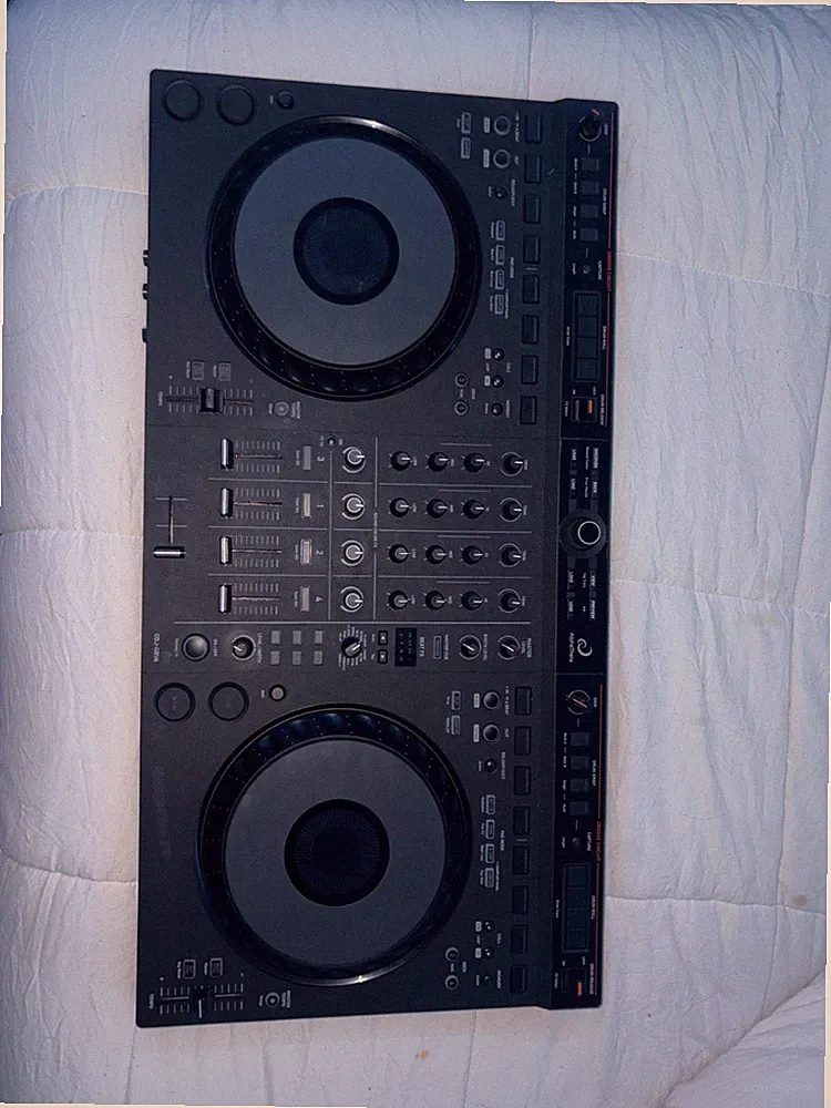 Alphatheta Ddj-Grv6 Dj Controller Open Box