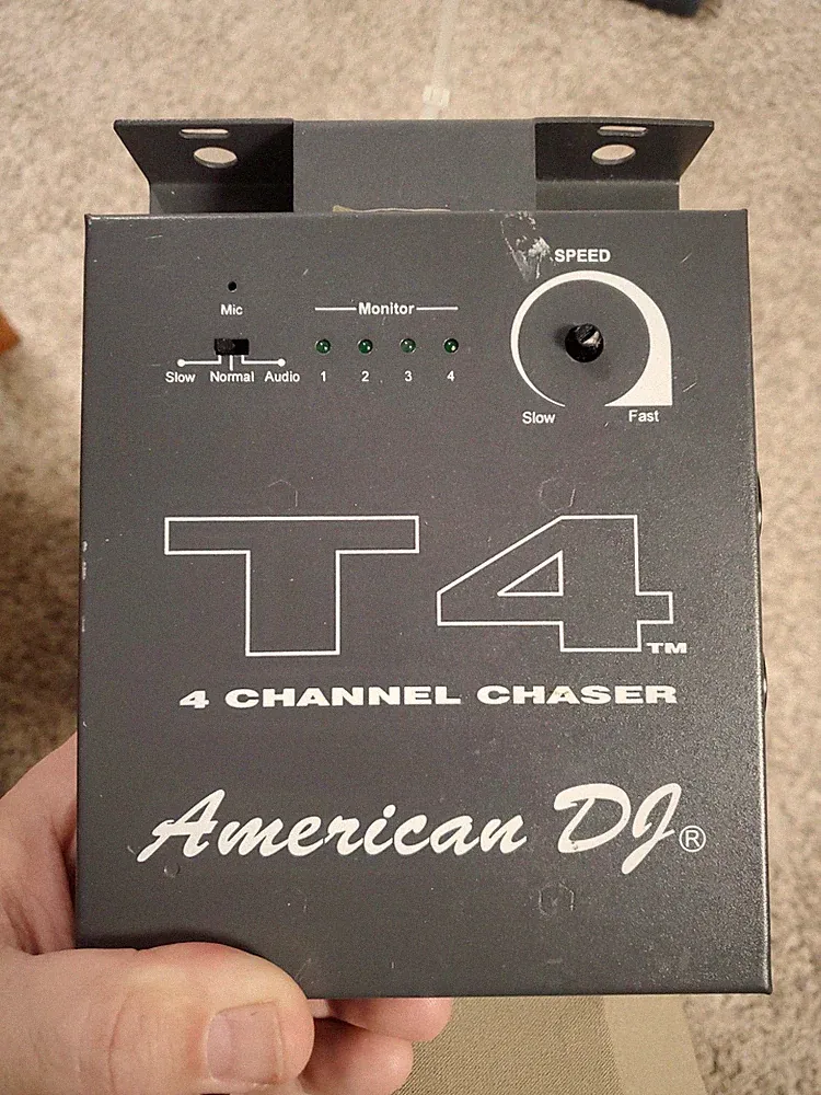 American DJ T4 Chaser 4-Channel Light Controller Black *Missing knob