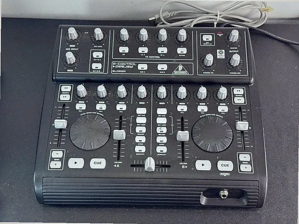 Behringer B-Control Deejay BCD 3000 USB Midi DJ Controller Traktor Mixer -TESTED