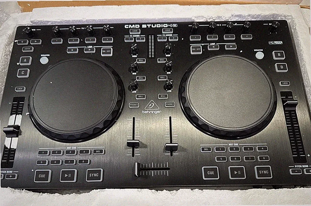 Behringer CMD Studio 4a DJ MIDI Controller