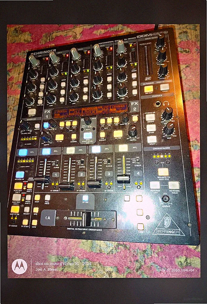 Behringer DDM4000 4-Channel Digital DJ Mixer w/ FX, XLR In/Out, 24-bit