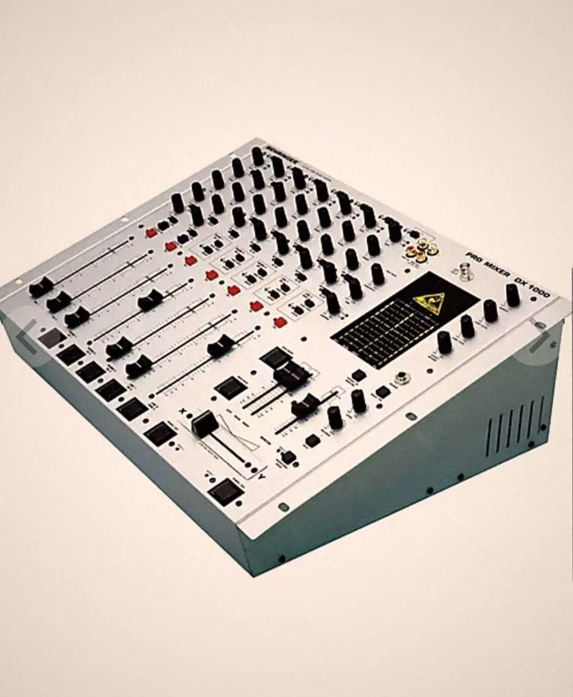 BEHRINGER PRO DJ-MIXER DX1000 COLOR SILVER ***BRAND NEW IN BOX****