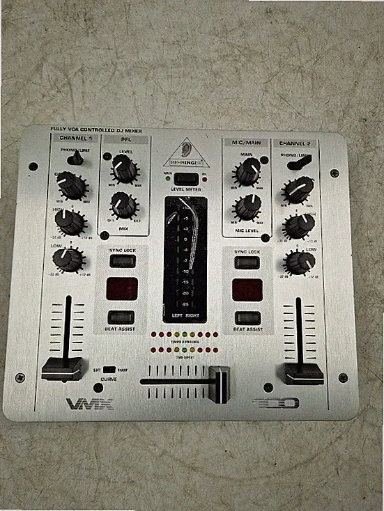 Behringer Pro Mixer VMX100 - Untested, Signs of Use, 220-250V
