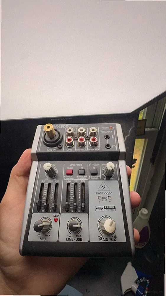 Behringer XENYX 302USB 5-Input Professional DJ Mixer USB Interface
