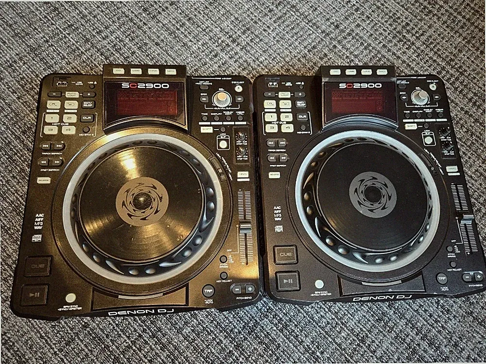 Denon DJ DN-SC2900 Pair CD USB MIDI Media Player Controller Traktor Tested