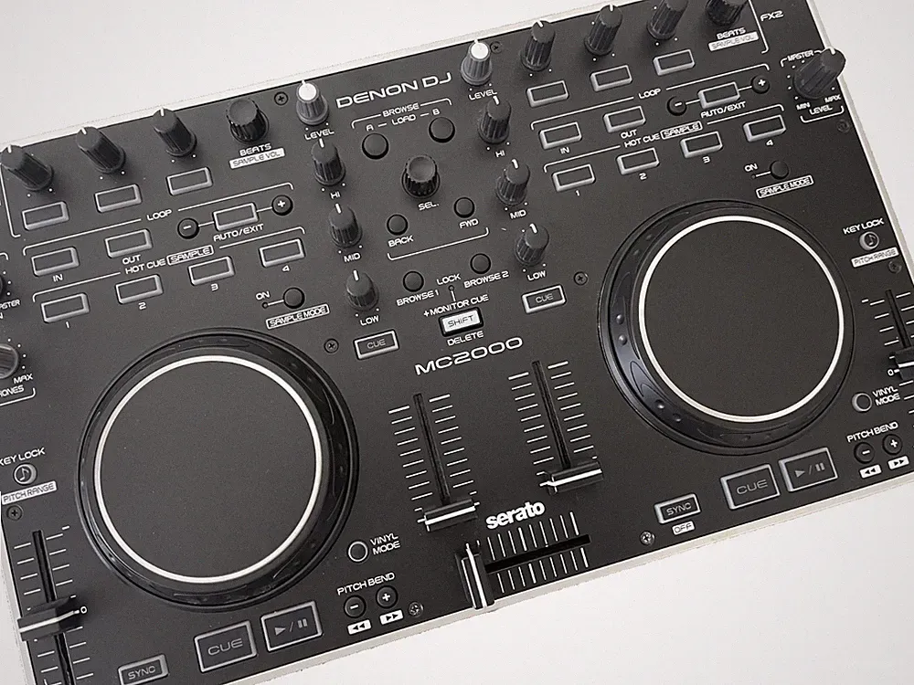 Denon DJ MC2000 2-Channel DJ Controller Black with USB Cable Tested & Working