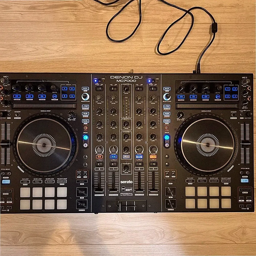 Denon DJ MC7000 4-Channel 4-Deck Serato DJ Controller With Carrying Bag Tested