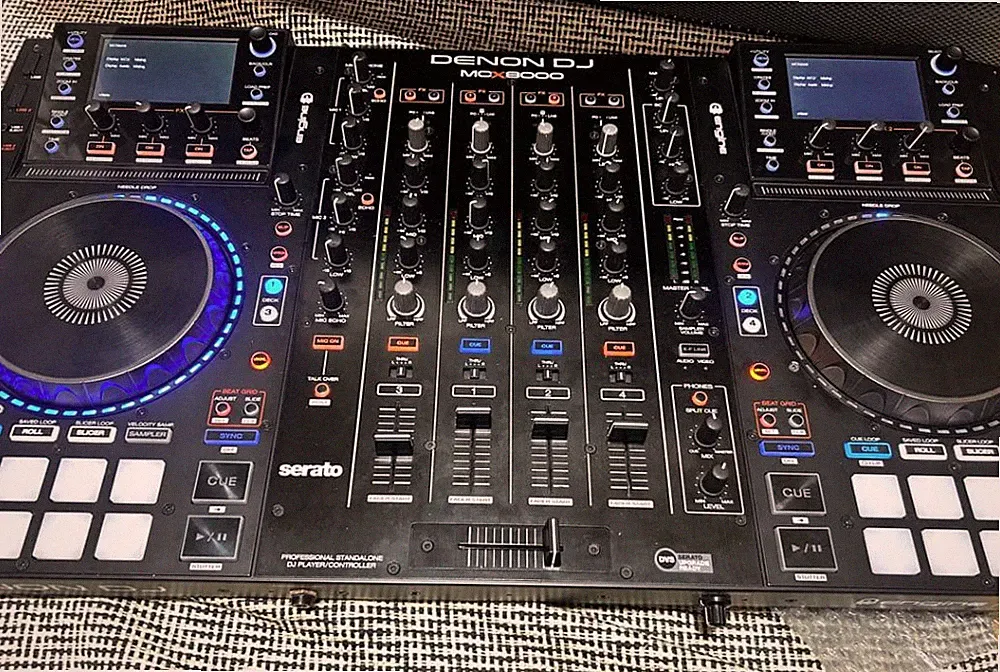 DENON DJ MCX8000 PROFESSIONAL STANDALONE DJ PLAYER / CONTROLLER USB DC12V