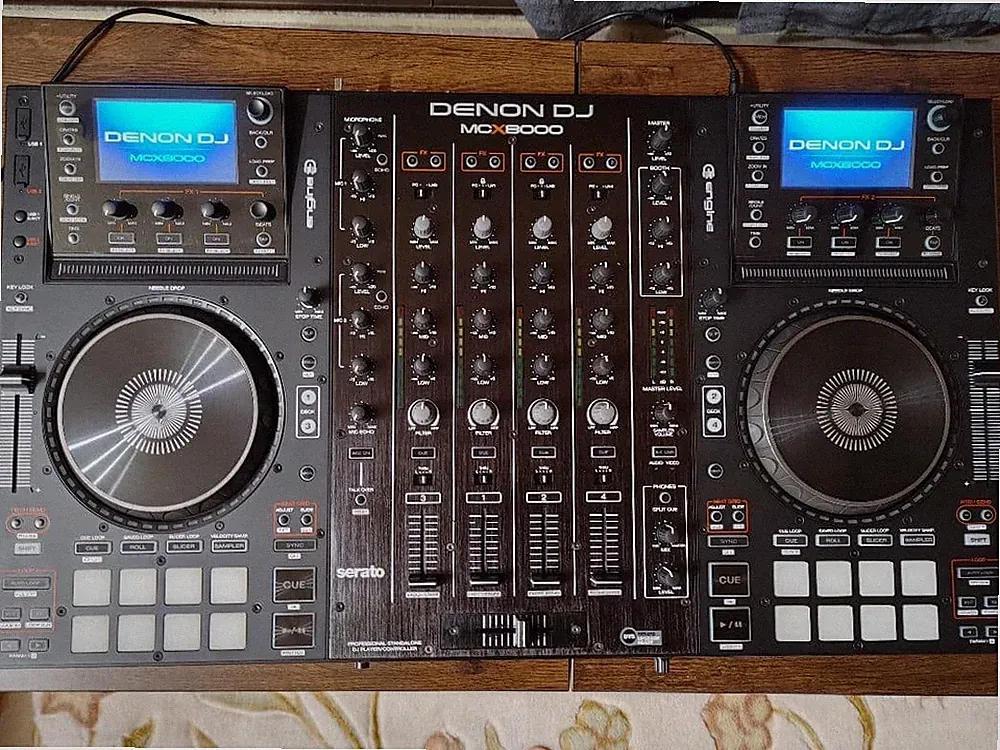 DENON DJ MCX8000 PROFESSIONAL STANDALONE DJ PLAYER / CONTROLLER USB DC12V