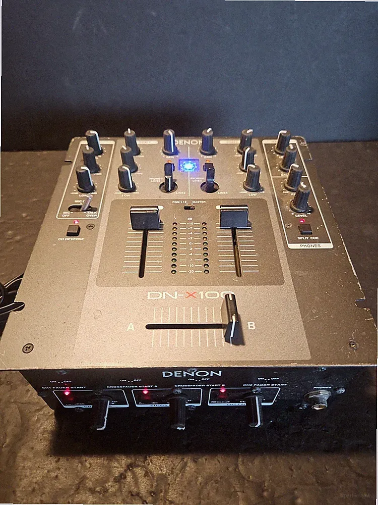 DENON DJ Mixer DN-X100 Model Line PHONO Input Output Untested Plz Read