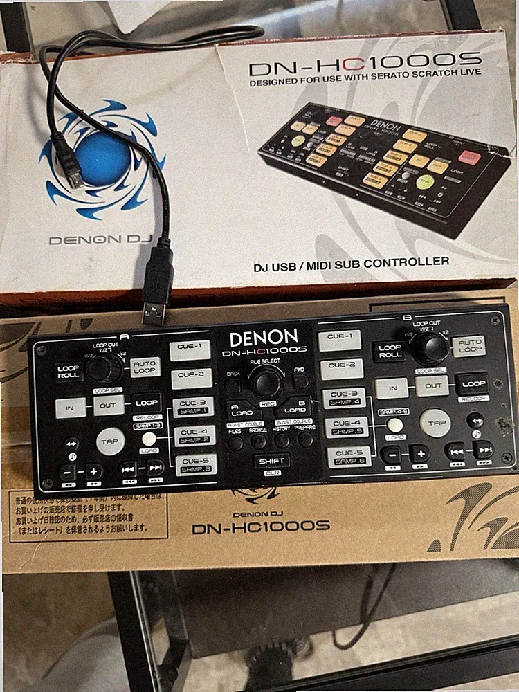 Denon DN-HC1000S Serato DJ Pro Midi Controller with Power Cord