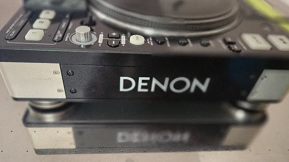 Denon DN-S3700 DJ Turntable CDJ