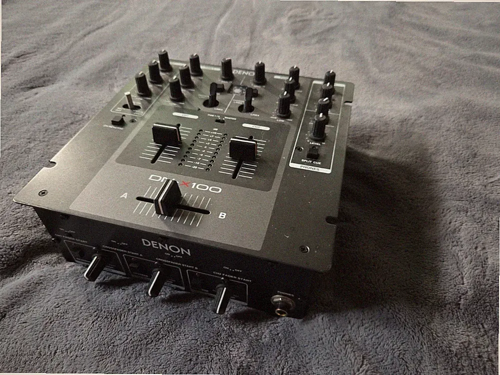 Denon DN-X100 2-Channel DJ Mixer Professional Tested Working