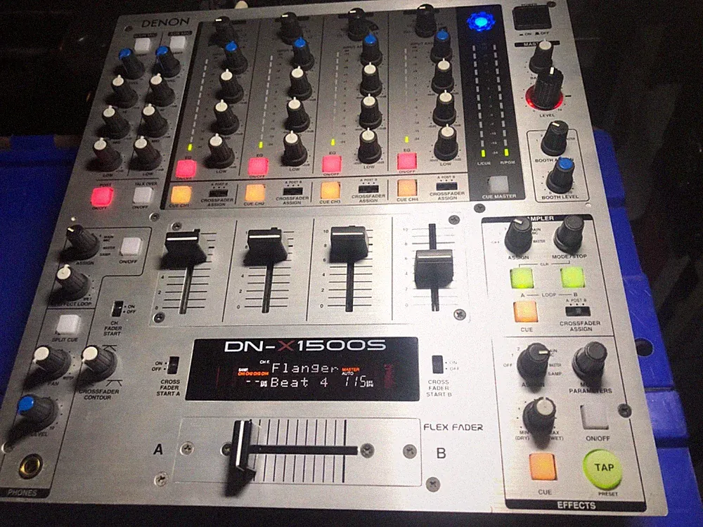 Denon DN-X1500s DJ Mixer With Built-in Sampler. Extremely Rare!