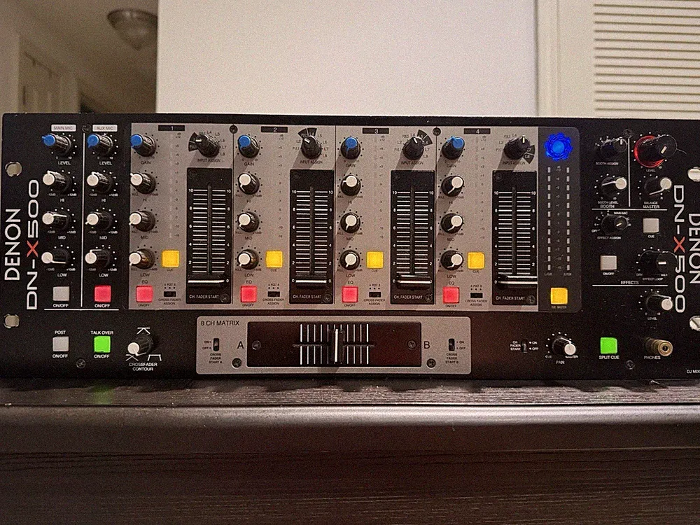 Denon DN-X500 4-Channel Rackmount Analog DJ Mixer 3-Band EQ Talkover Black