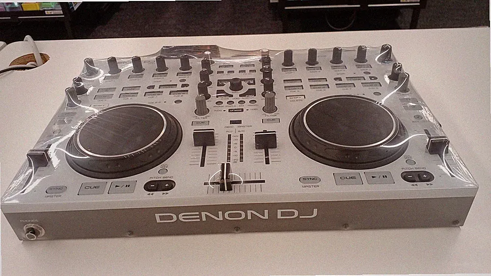 Denon MC3000 White DJ Controller 4 Deck MIDI USB Mixer Traktor Virtual DJ Tested
