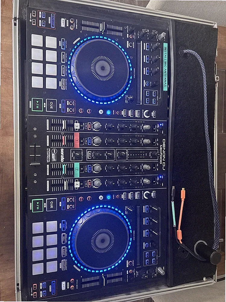 Denon MC7000 4-Channel DJ Controller Digital Mixer Dual USB PRO X FLIGHT Case
