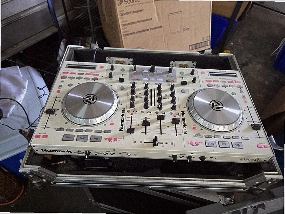 DJ Equipment complete bundle (show ready)