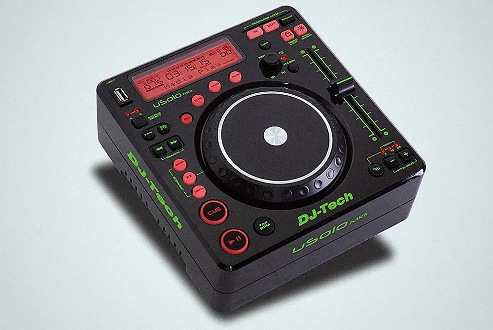 DJ Tech - USOLOMKII - Compact Twin USB Player and DJ Controller