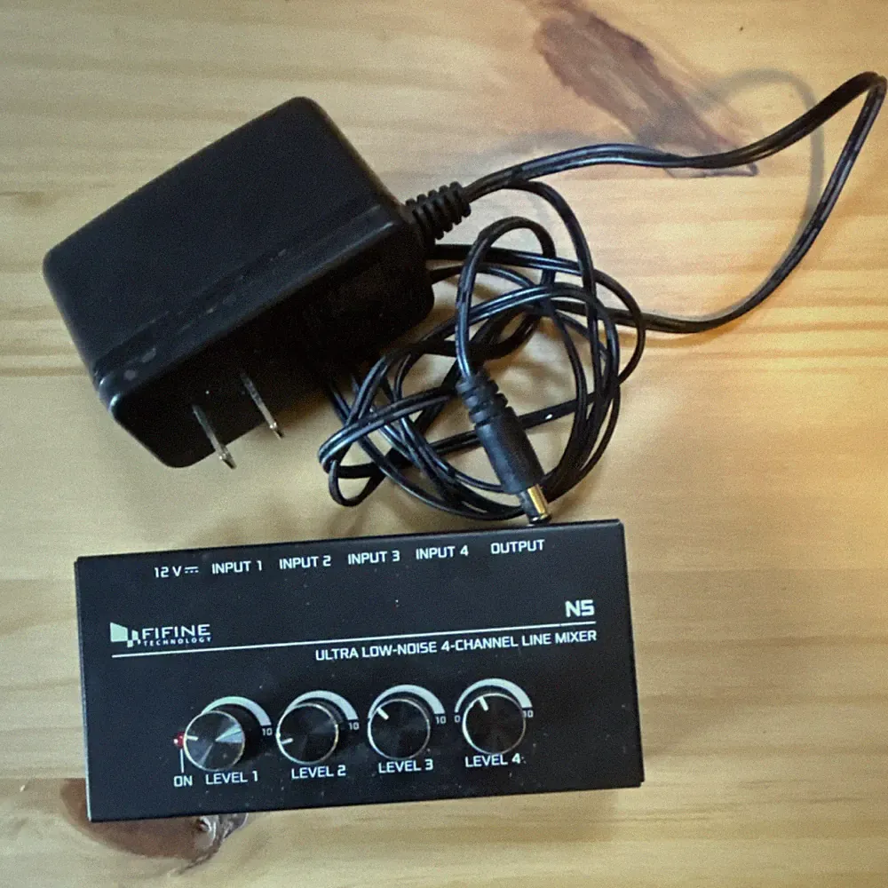 Fifine Technology N5 Ultra Low-Noise 4-Channel Line Mixer for Home Recording