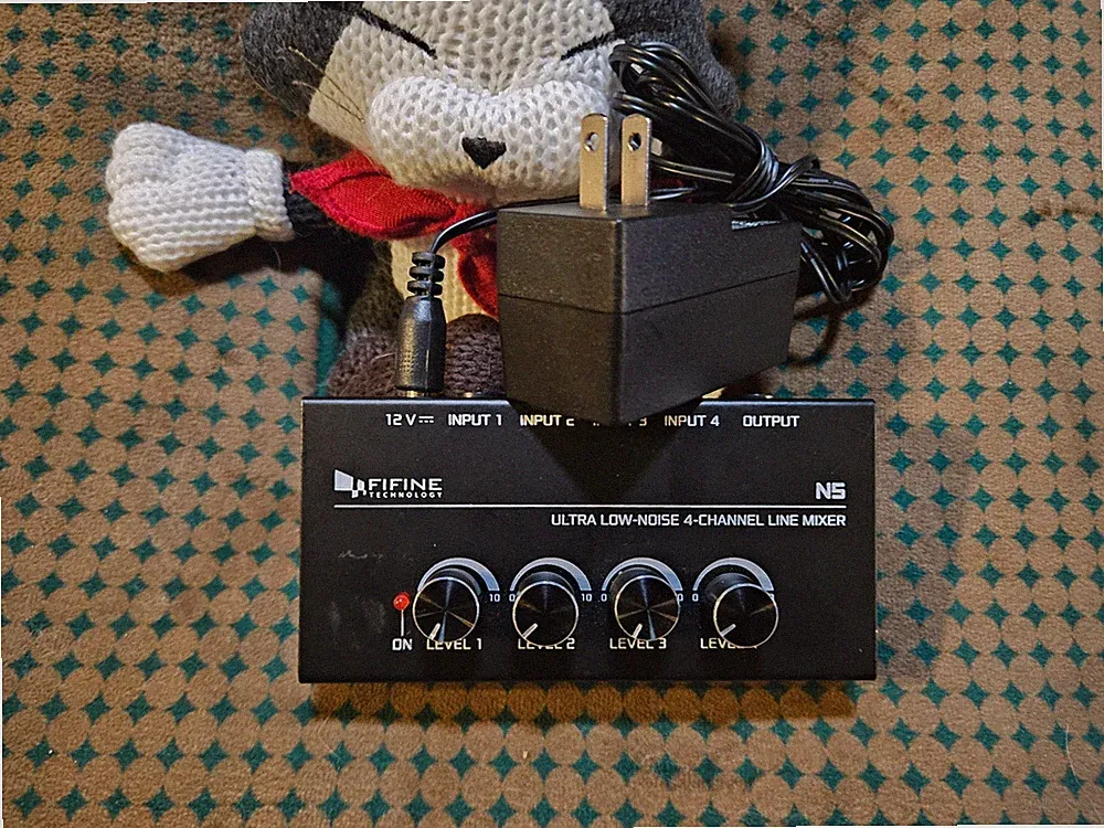 FIFINE - Ultra Low Noise - 4 Channel Audio Line Mixer - 4 Input/1 Output