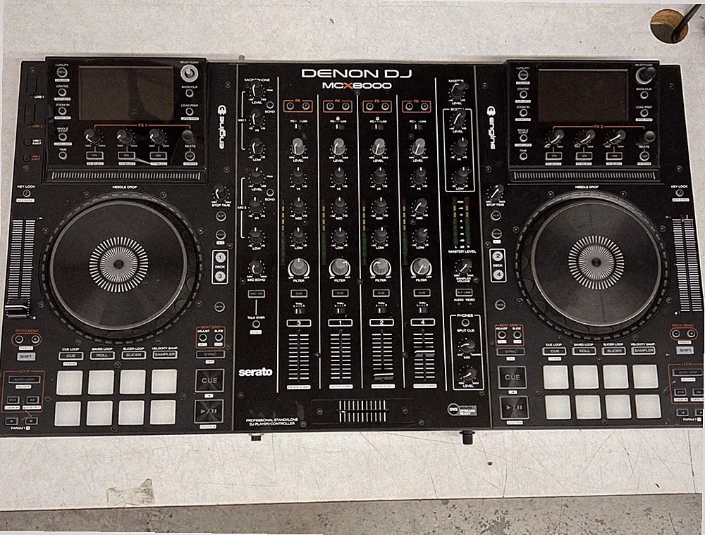 *FOR PARTS ONLY* Denon DJ McX8000 Professional Standalone DJ Controller