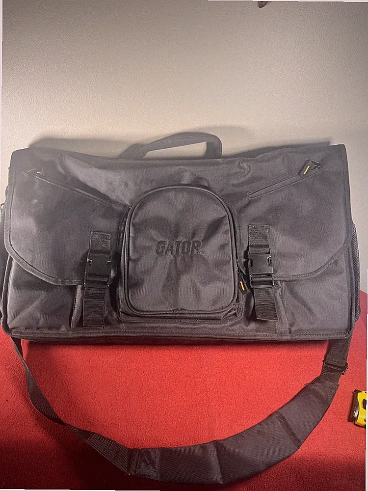 gator g-club-control 25 dj-style 25" midi controller bag