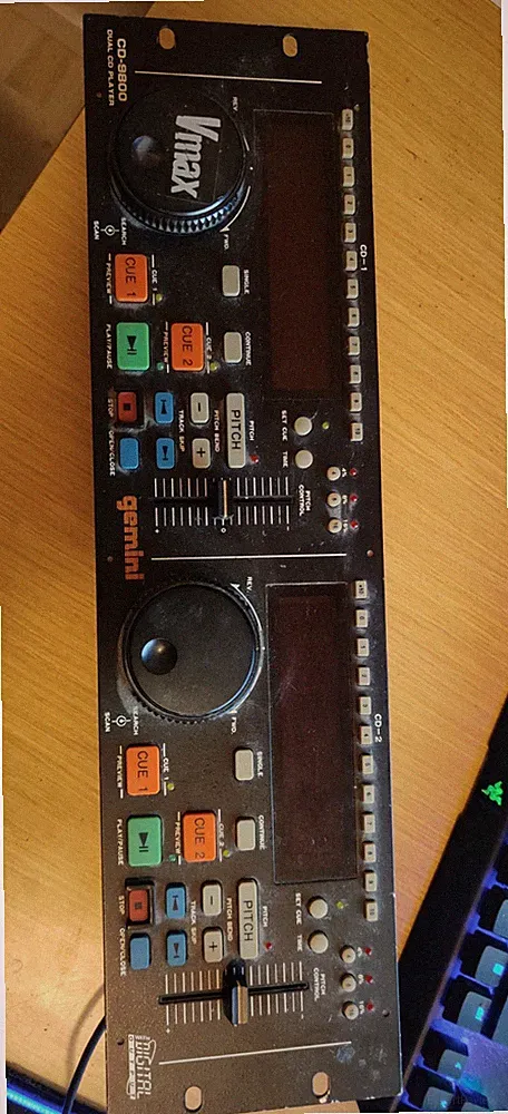 Gemini CD-9800 Dual DJ Controller