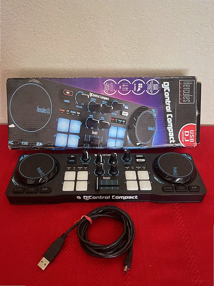 Hercules DJ DJControl Compact Double Deck Controller, Loop/Sampler, Black