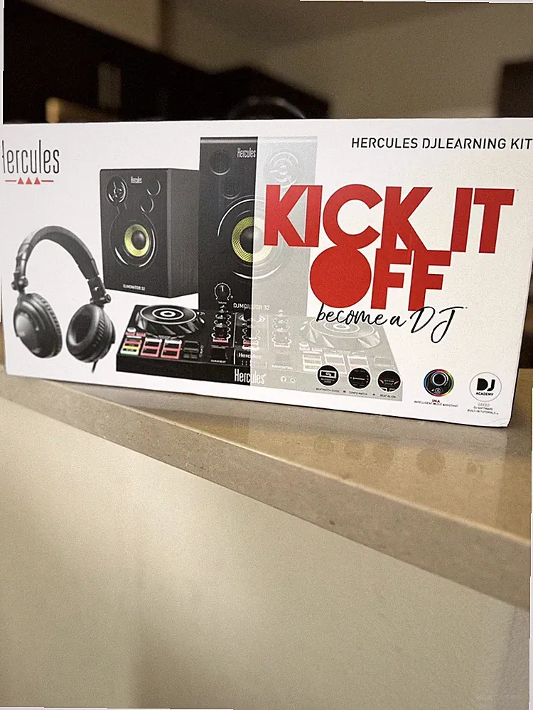 Hercules DJ Learning Kit Complete DJ Controller Speakers Headphones
