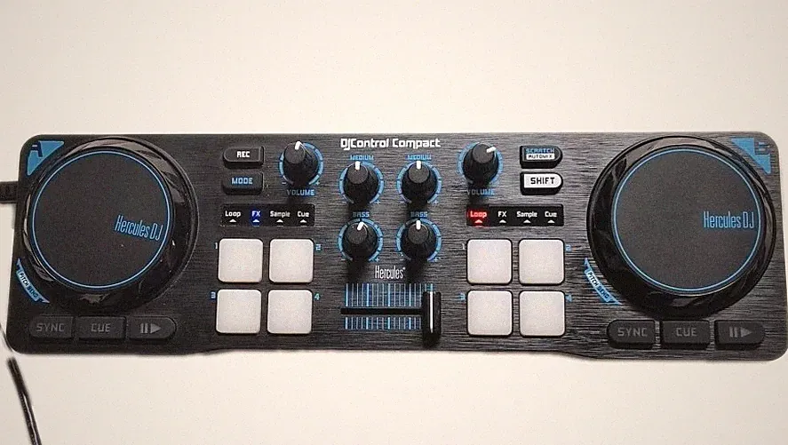 Hercules DJControl Compact Mobile DJ Mixer Controller W USB Cable New *No Box