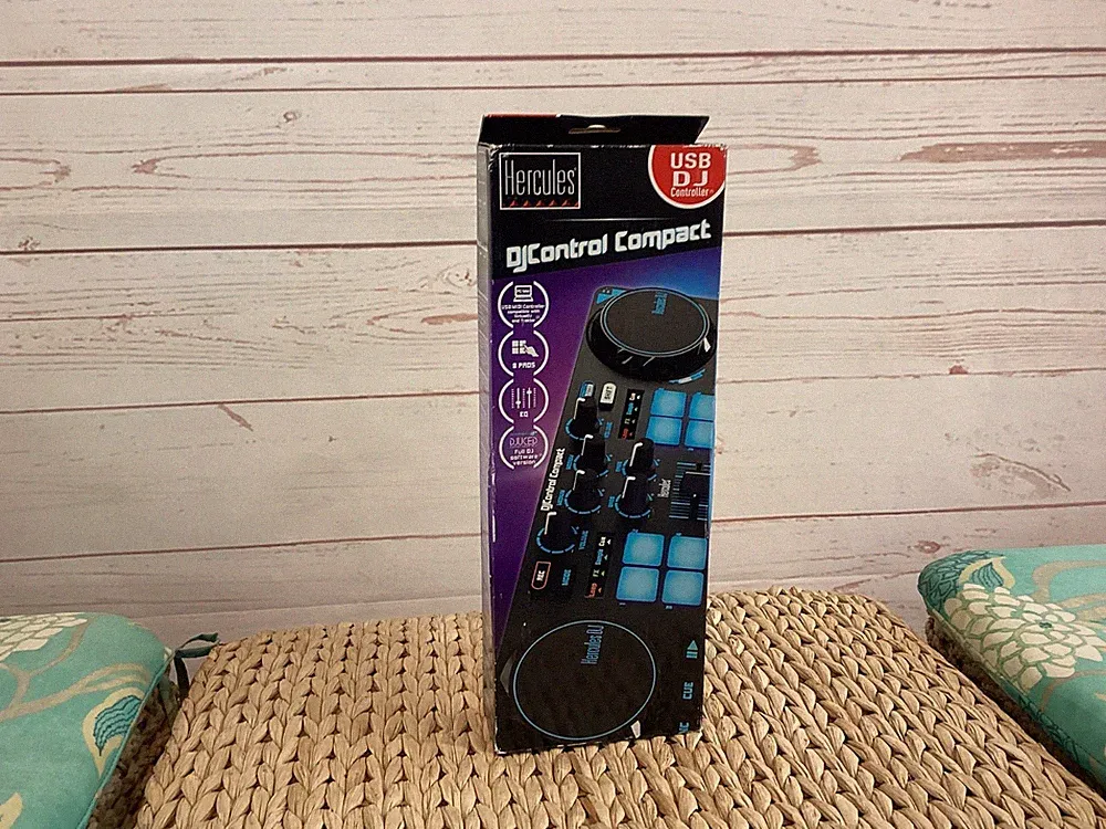 Hercules DJControl Compact - Ultra-Portable USB DJ Controller - 2 Decks
