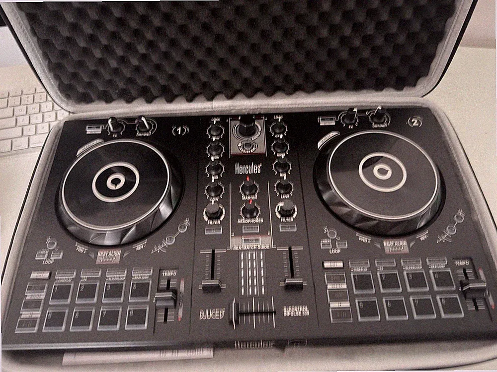 🔥 🔥 Hercules DJControl Inpulse 300 Controller