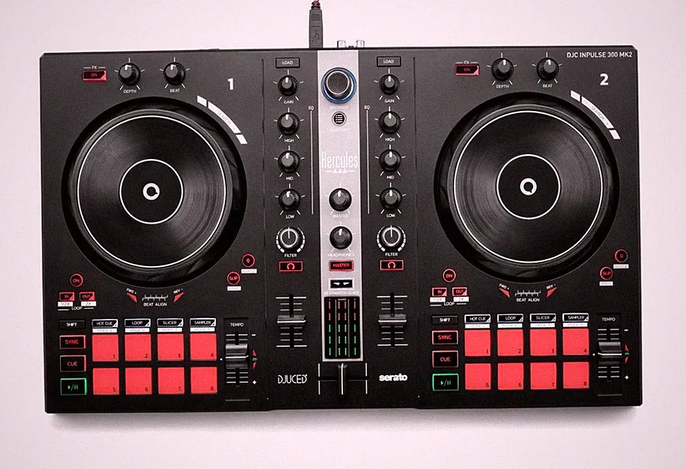 Hercules Inpulse 300 mk2 2-Channel DJ Controller / Serato / DJuiced / Virtual DJ
