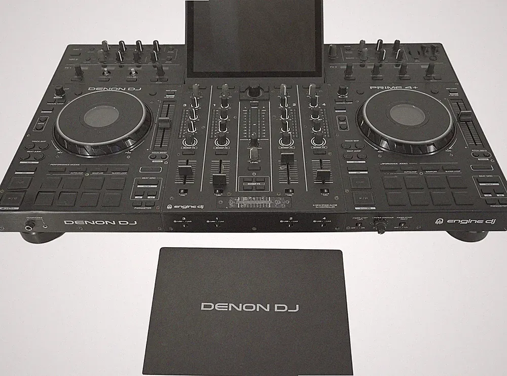 ISSUE Denon DJ Prime 4+ 4-Deck Standalone DJ System
