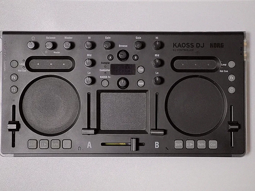 KORG KAOSS DJ Controller Compact Portable USB MIDI FX Mixer for Serato DJ
