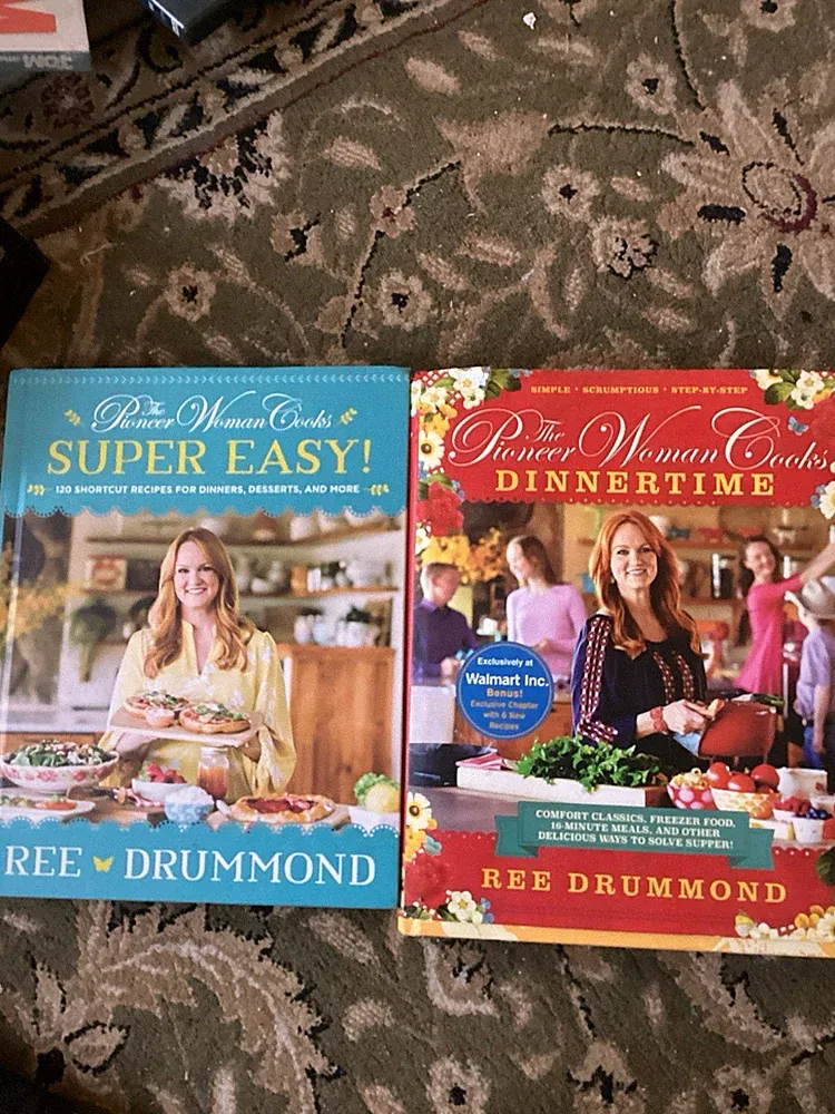 Lot of 2 Pioneer Woman Cooks Cookbooks HC/DJ~ Super Easy ~Dinnertime~