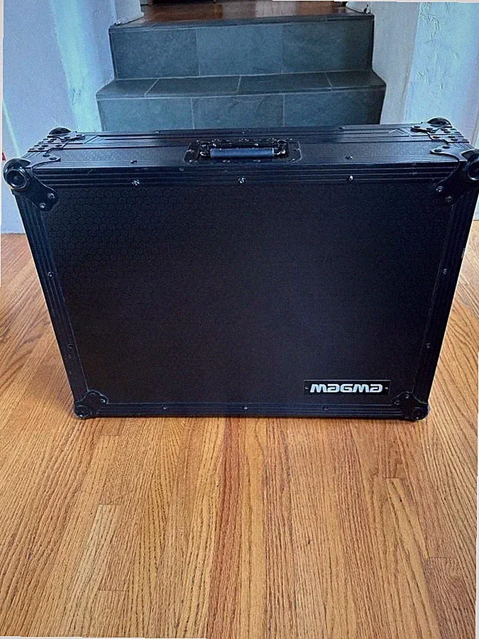 MAGMA DJ-Controller Workstation HardCase 24"×19"×8"