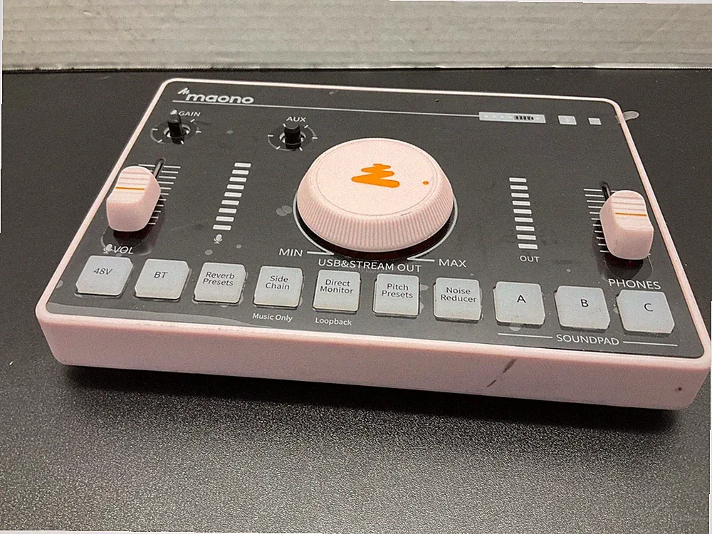 MAONO Streaming Audio Mixer, Audio Interface with Pro-preamp, Bluetooth