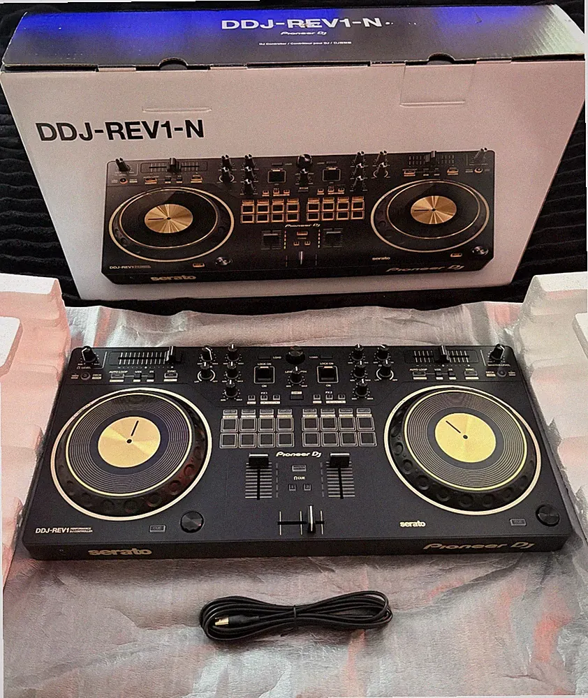 *Mint* Pioneer DJ DDJ-REV1 Serato DJ Controller Gold & Black Limited Edition