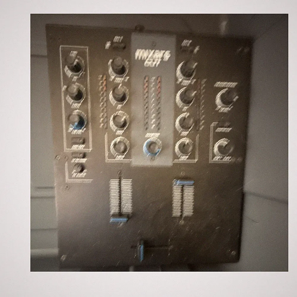 Mixars Cut 2 channel Analog mixer with innofader upgrade