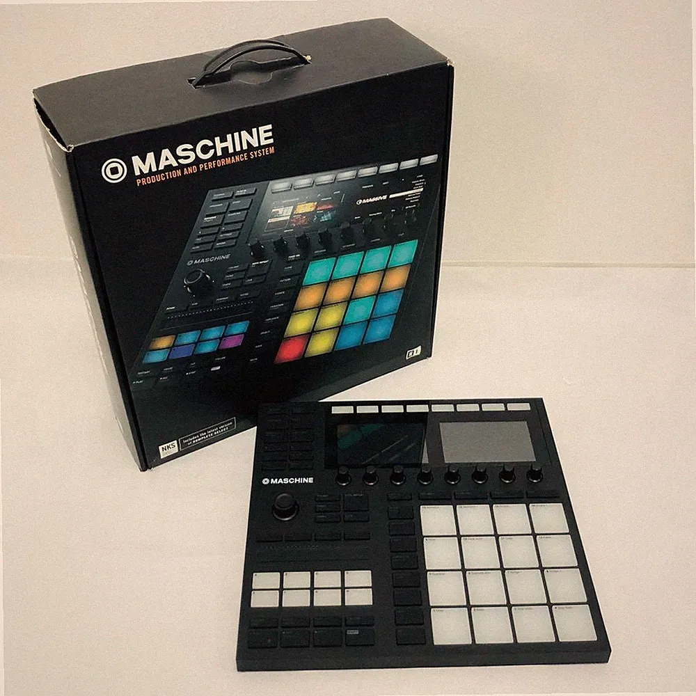 Native Instruments DJ equipment MASCHINE MK3