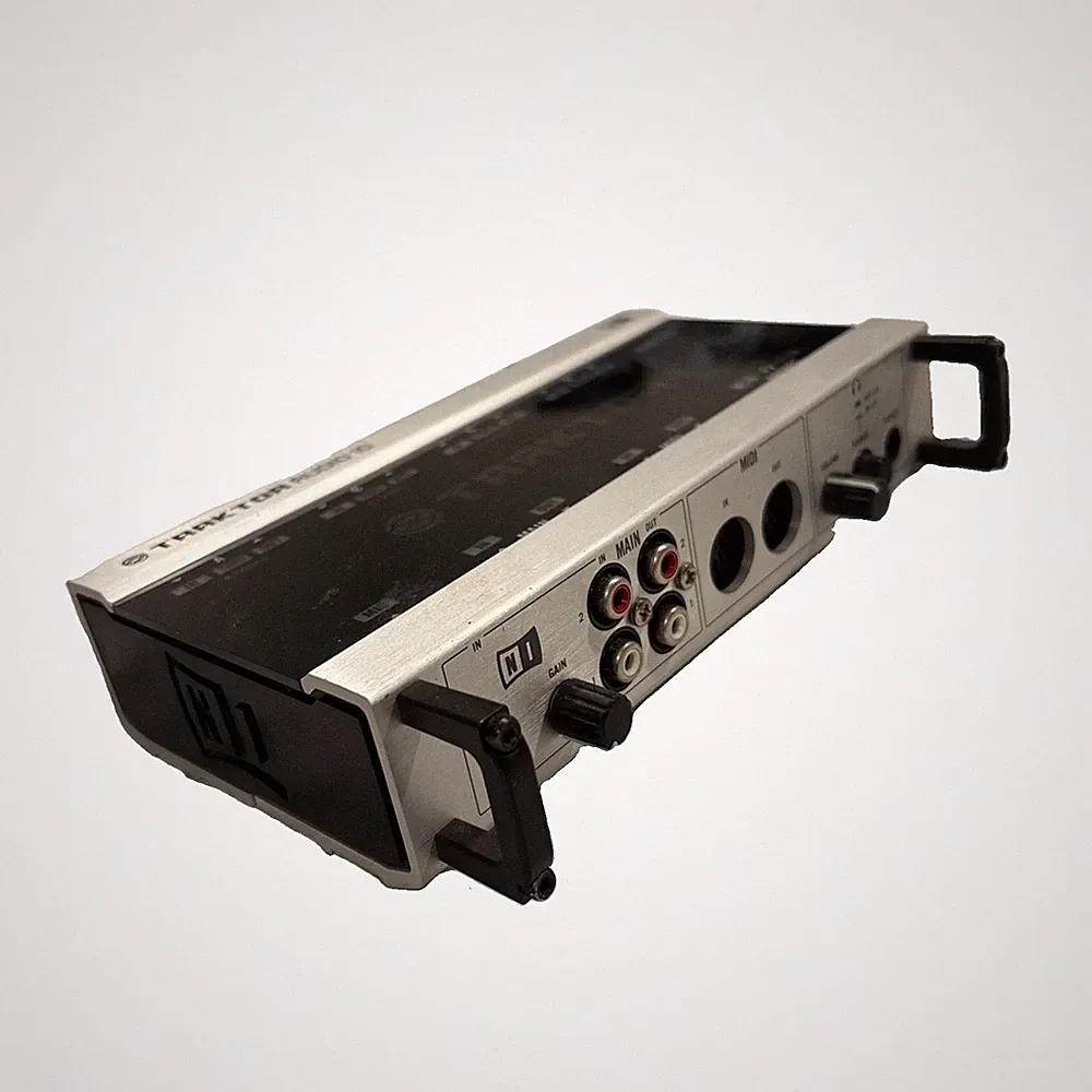 Native Instruments Traktor Audio 10 With Power Supply